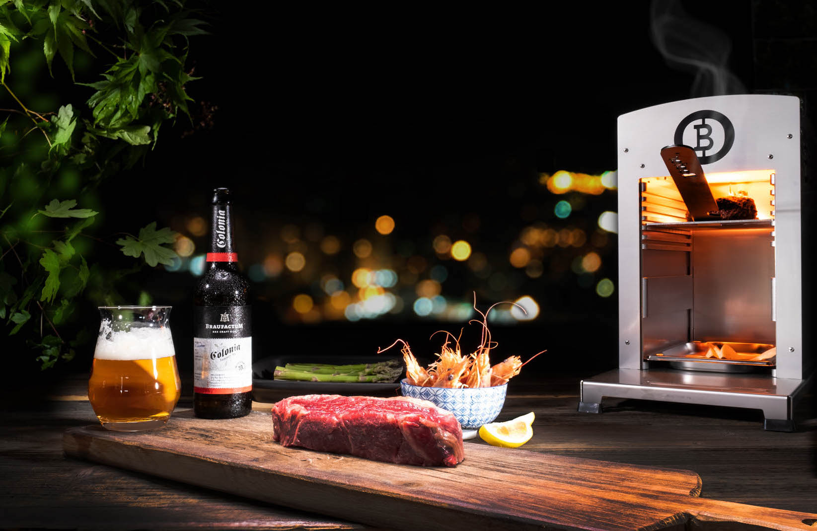 Beefer Hochtemperaturgrill – offenes Gerät mit Steak