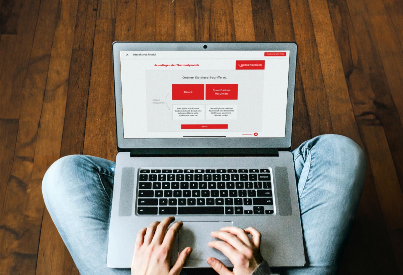 Webseite auf Laptop – Werkzeug online entdecken