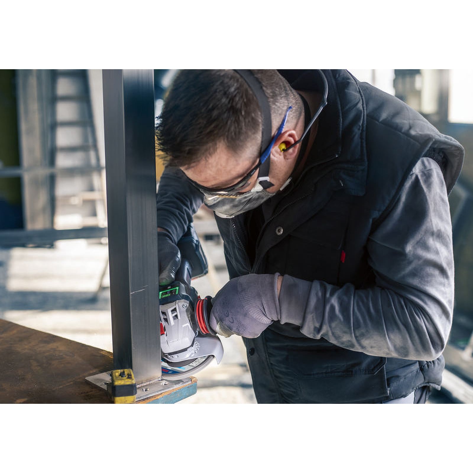 Bosch PRO N377 Multi Material Reinigungsscheibe 125 mm K80 - 2608607640