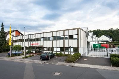 Rothenberger Industrial Firmengebäude Außenansicht des Rothenberger Industrial Firmengebäudes