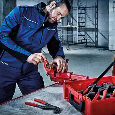 Rothenberger Trennwerkzeug in Anwendung bei Rohrtrennung