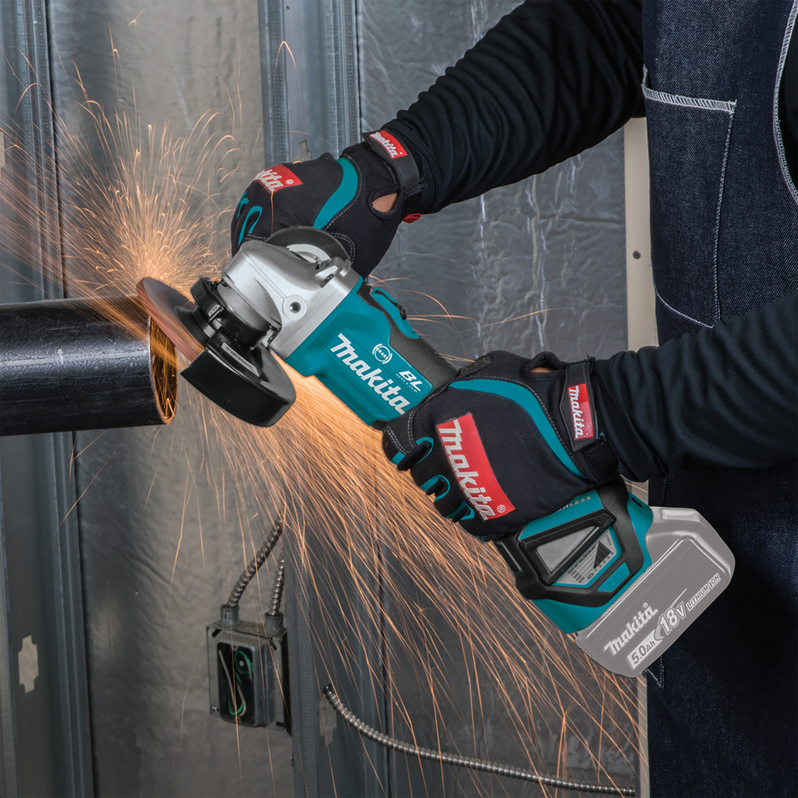 makita_dga513zj_anwendungsbild_1 makita_dga513zj_anwendungsbild_1
